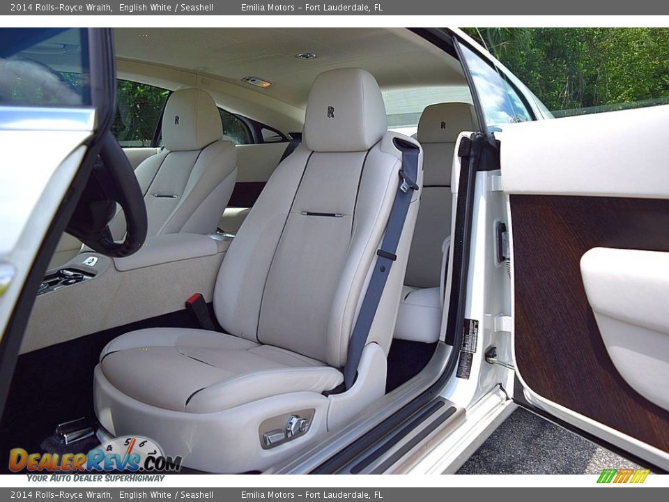 Front Seat of 2014 Rolls-Royce Wraith  Photo #41