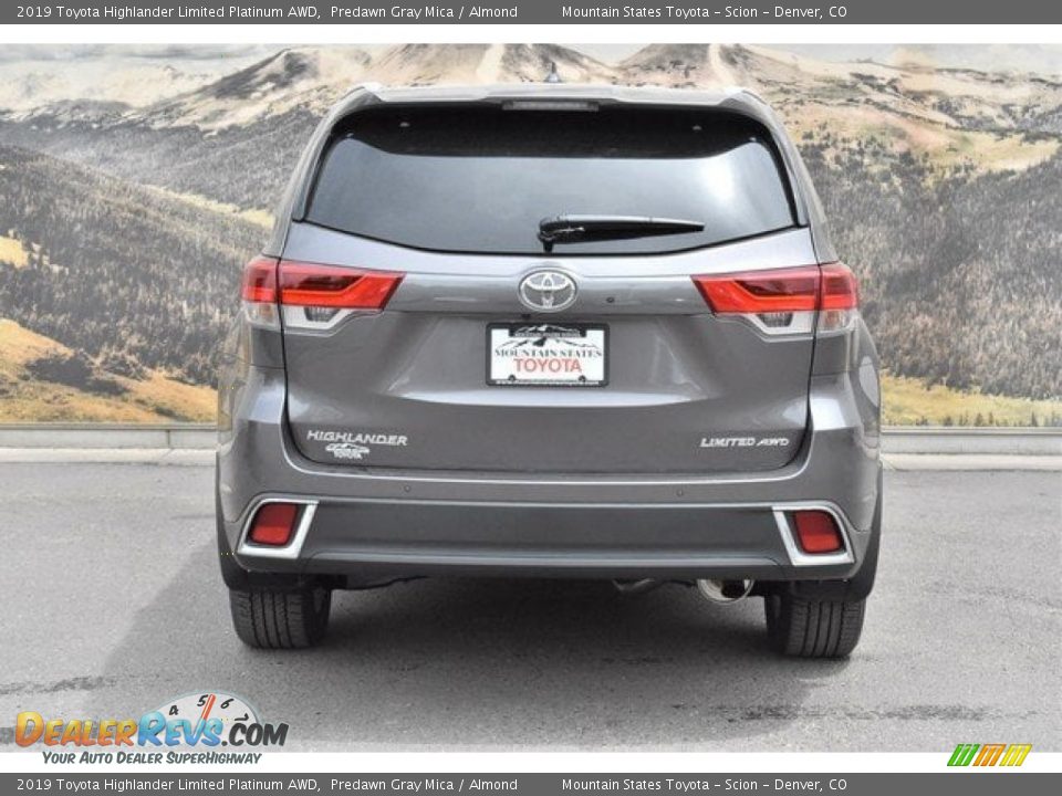 2019 Toyota Highlander Limited Platinum AWD Predawn Gray Mica / Almond Photo #4