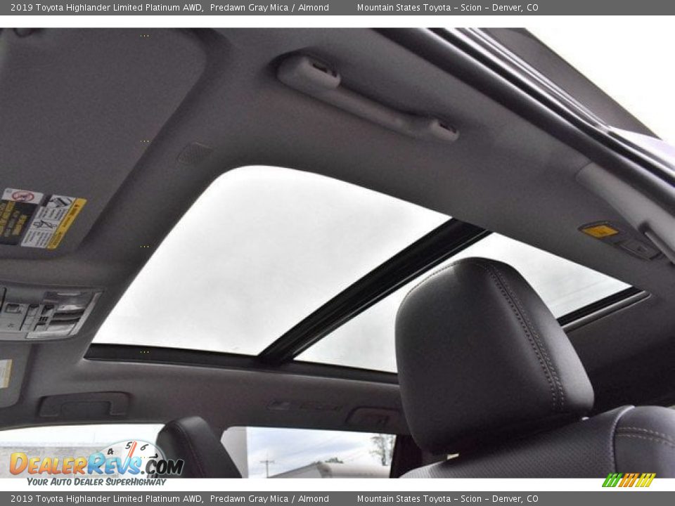 2019 Toyota Highlander Limited Platinum AWD Predawn Gray Mica / Almond Photo #8