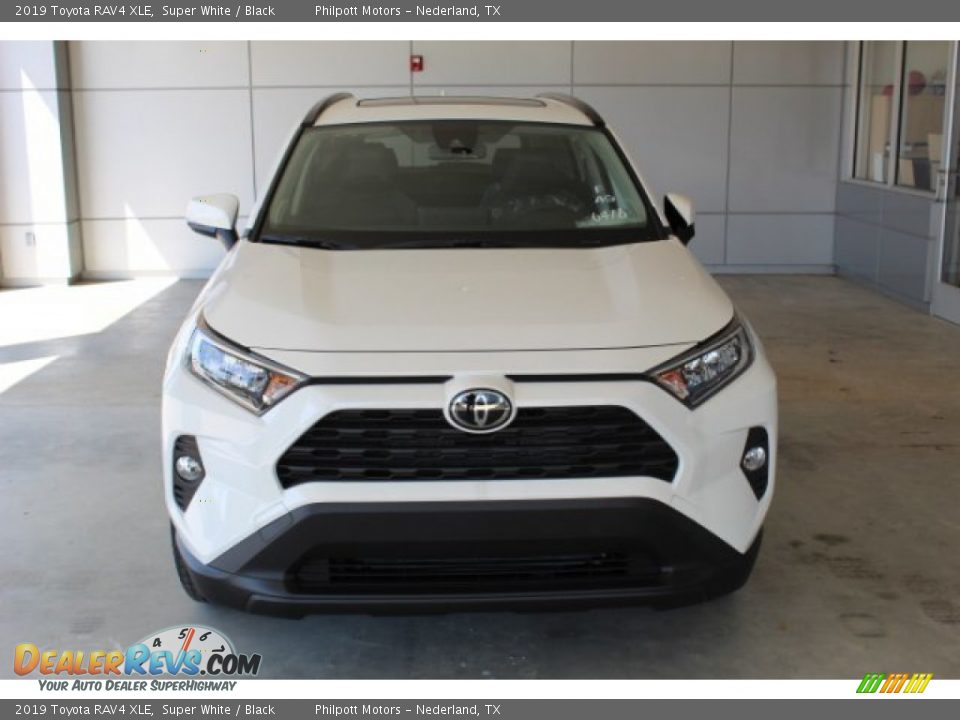 2019 Toyota RAV4 XLE Super White / Black Photo #3