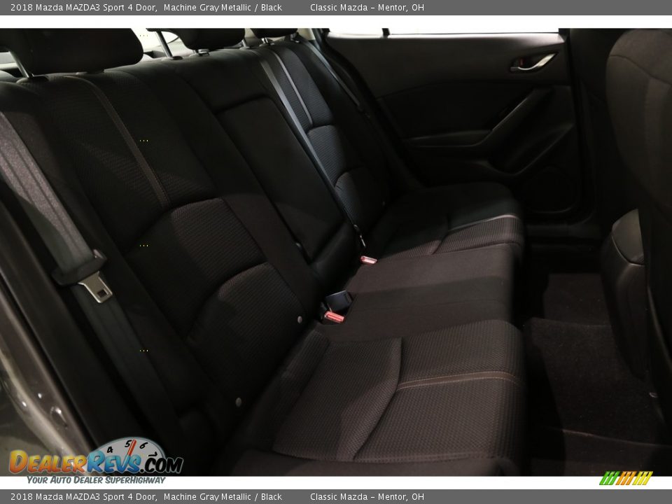 2018 Mazda MAZDA3 Sport 4 Door Machine Gray Metallic / Black Photo #14