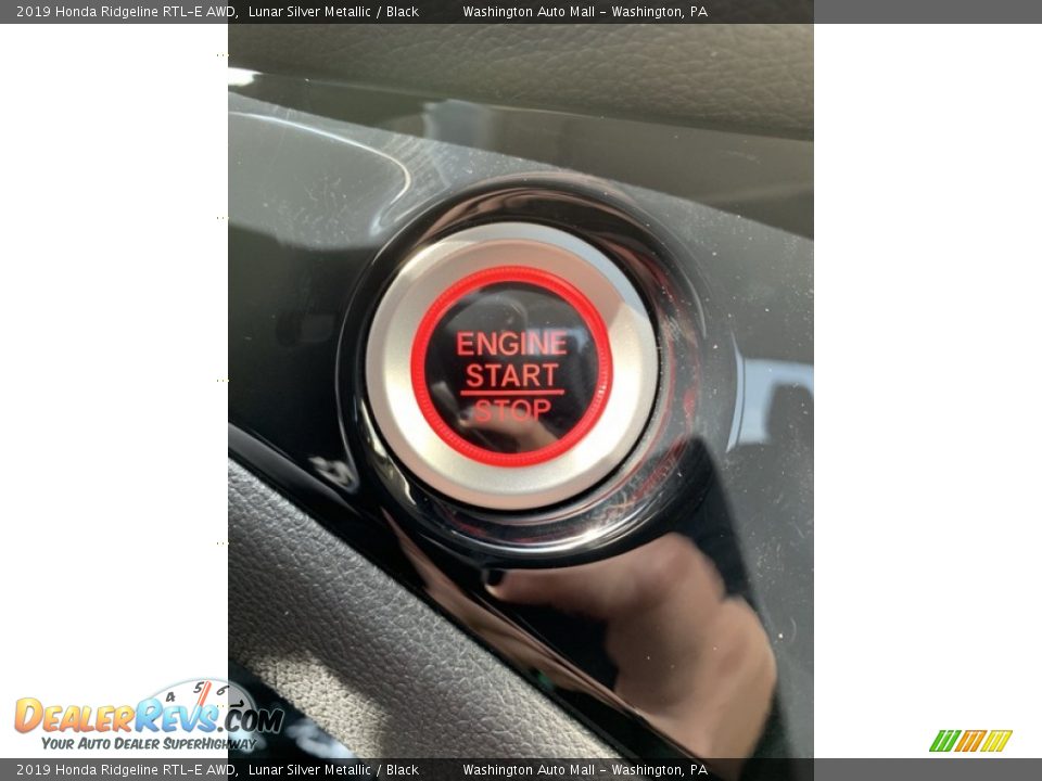 2019 Honda Ridgeline RTL-E AWD Lunar Silver Metallic / Black Photo #35