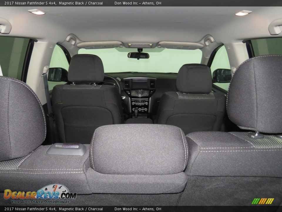 2017 Nissan Pathfinder S 4x4 Magnetic Black / Charcoal Photo #13