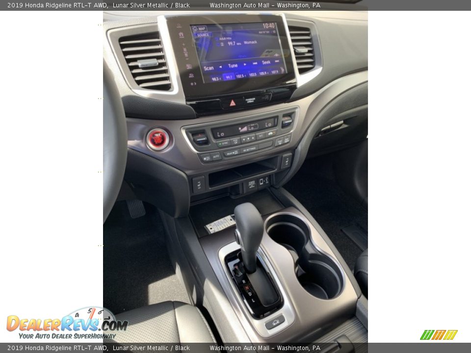 2019 Honda Ridgeline RTL-T AWD Lunar Silver Metallic / Black Photo #32