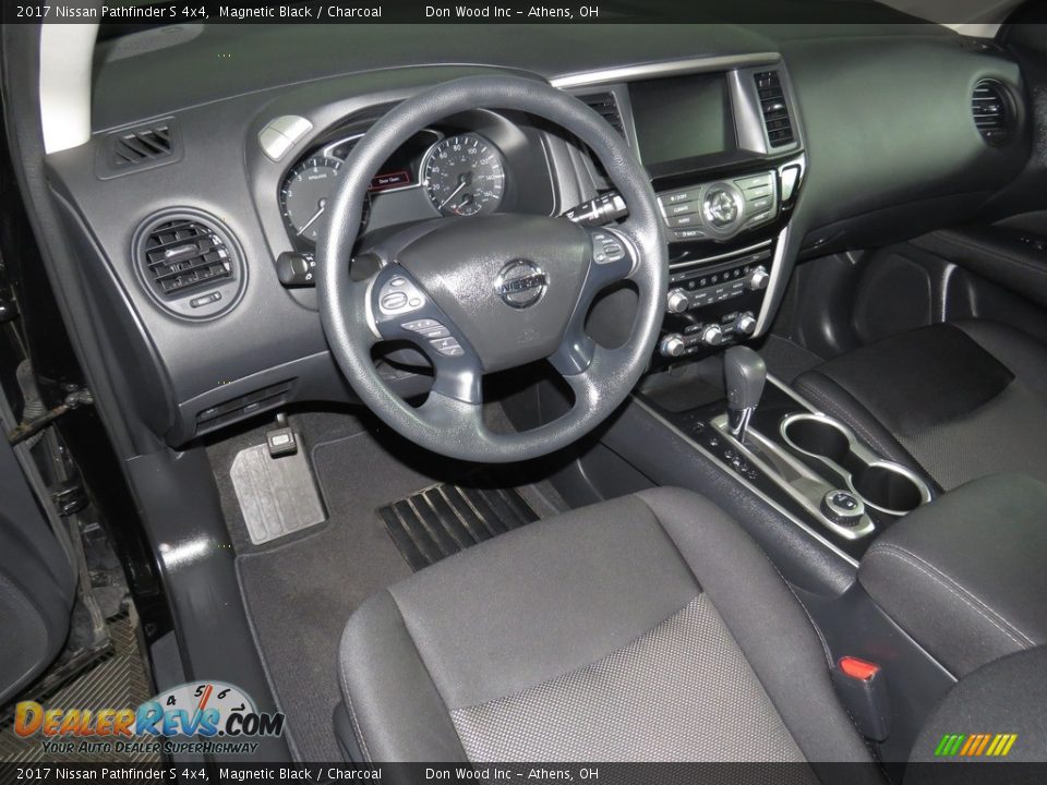 2017 Nissan Pathfinder S 4x4 Magnetic Black / Charcoal Photo #22