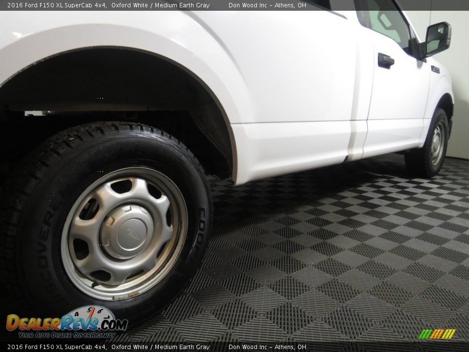 2016 Ford F150 XL SuperCab 4x4 Oxford White / Medium Earth Gray Photo #12