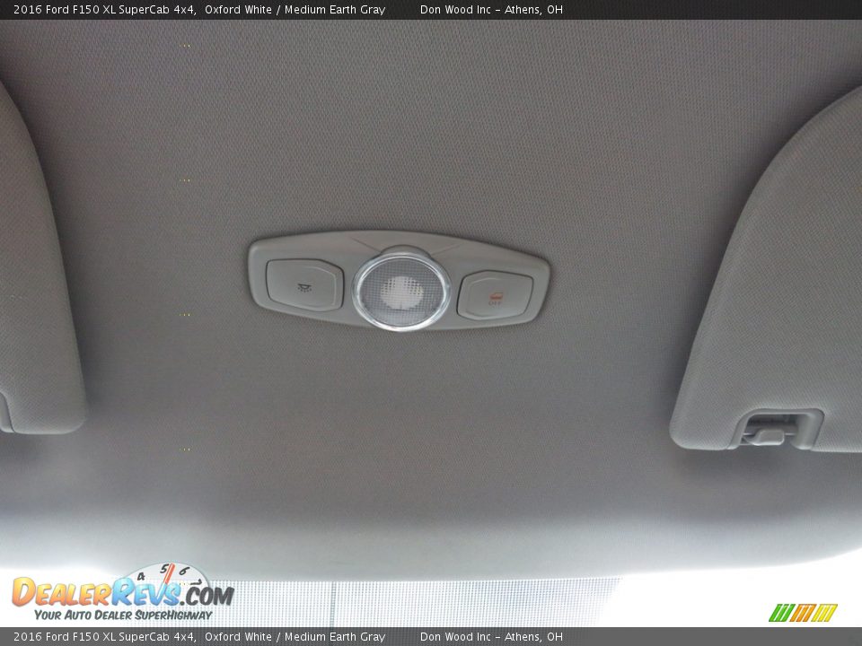 2016 Ford F150 XL SuperCab 4x4 Oxford White / Medium Earth Gray Photo #30