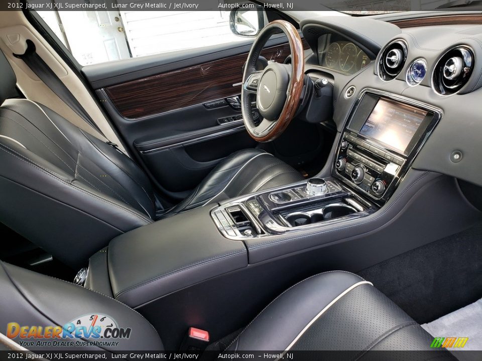 2012 Jaguar XJ XJL Supercharged Lunar Grey Metallic / Jet/Ivory Photo #10