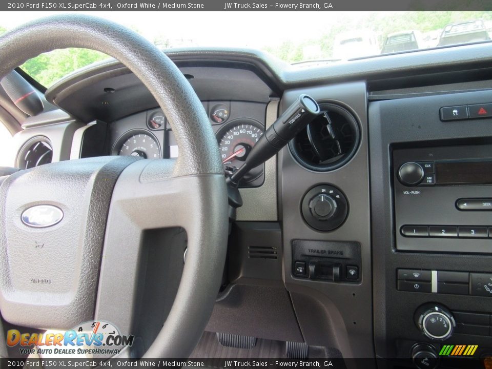 2010 Ford F150 XL SuperCab 4x4 Oxford White / Medium Stone Photo #28