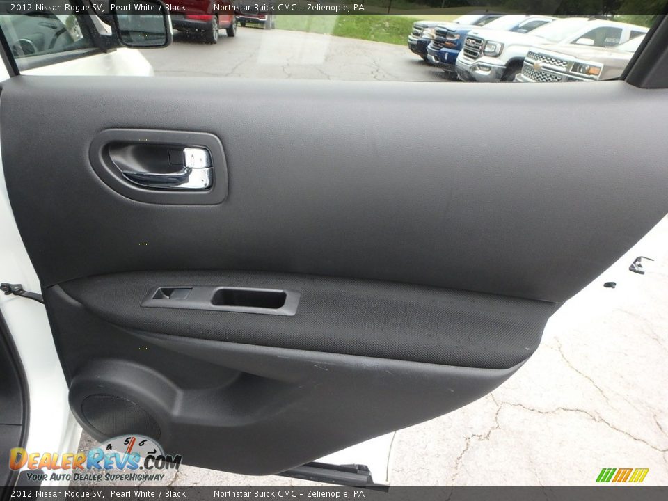 2012 Nissan Rogue SV Pearl White / Black Photo #8