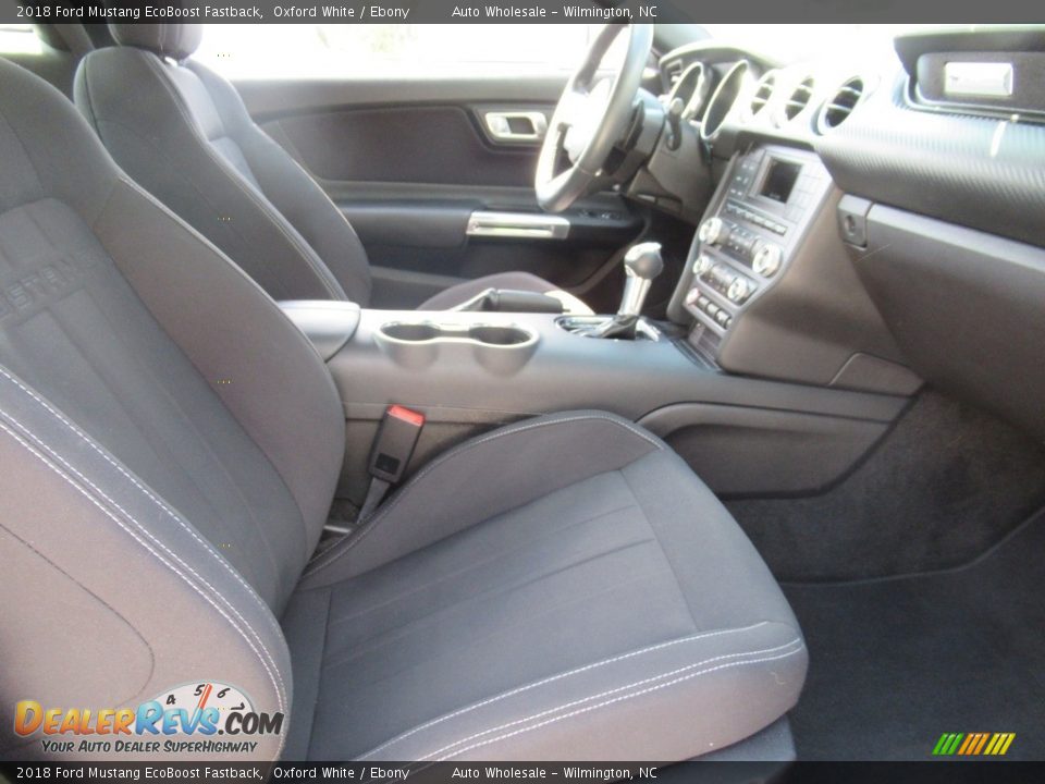 2018 Ford Mustang EcoBoost Fastback Oxford White / Ebony Photo #13