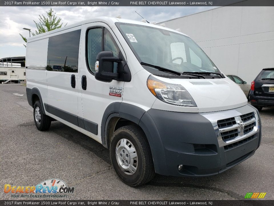 2017 Ram ProMaster 1500 Low Roof Cargo Van Bright White / Gray Photo #1