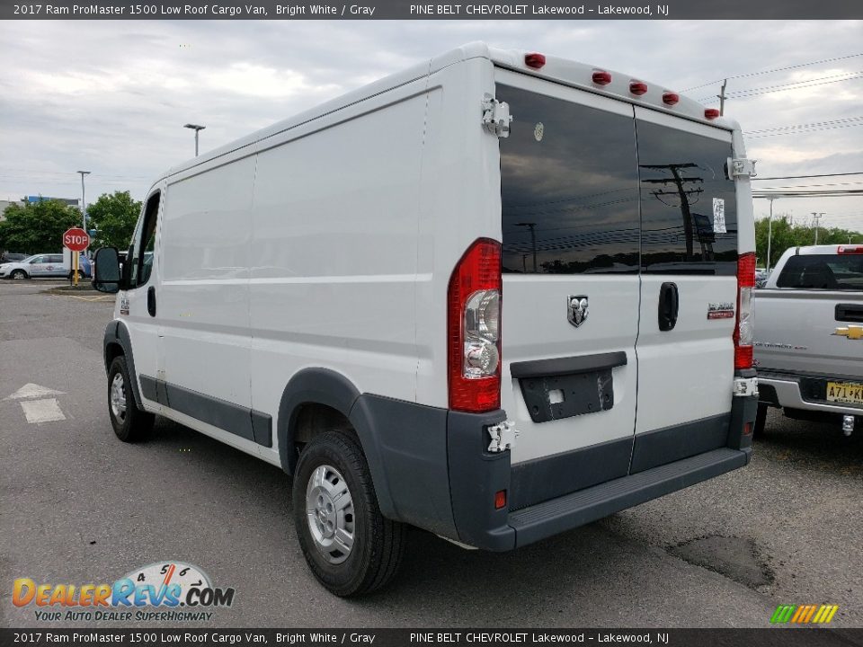 2017 Ram ProMaster 1500 Low Roof Cargo Van Bright White / Gray Photo #2