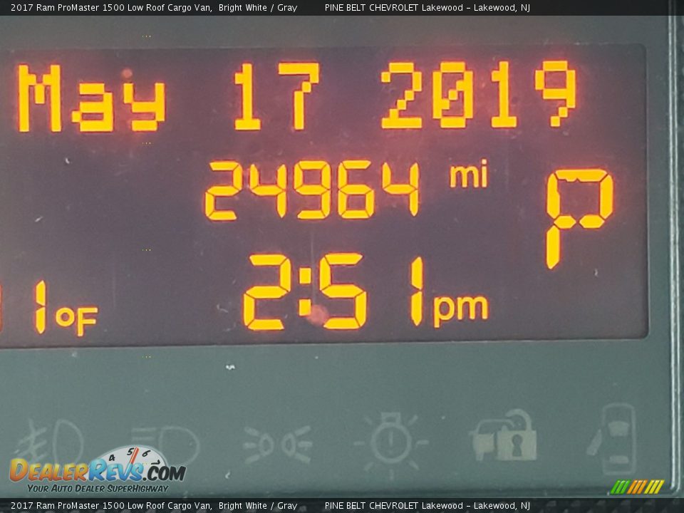 2017 Ram ProMaster 1500 Low Roof Cargo Van Bright White / Gray Photo #4