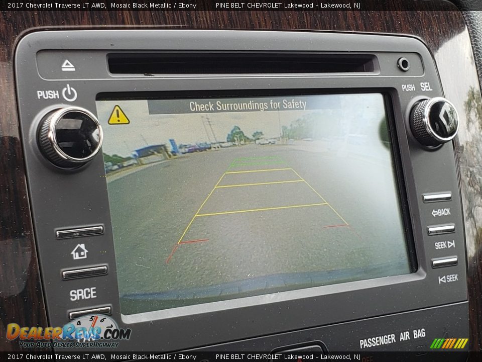 2017 Chevrolet Traverse LT AWD Mosaic Black Metallic / Ebony Photo #25