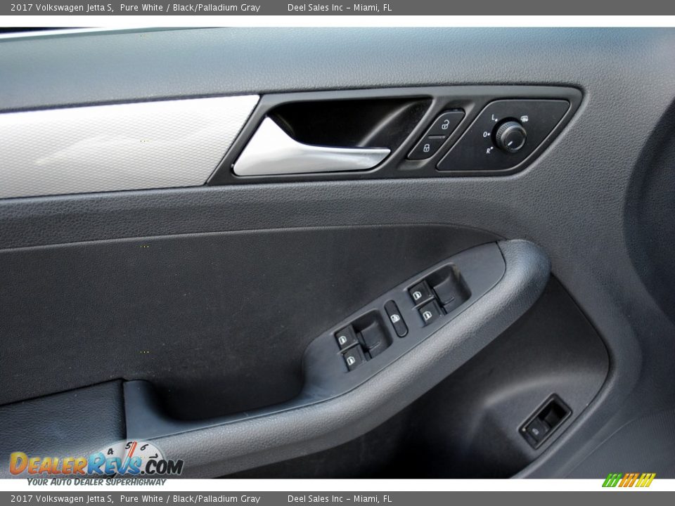 2017 Volkswagen Jetta S Pure White / Black/Palladium Gray Photo #19