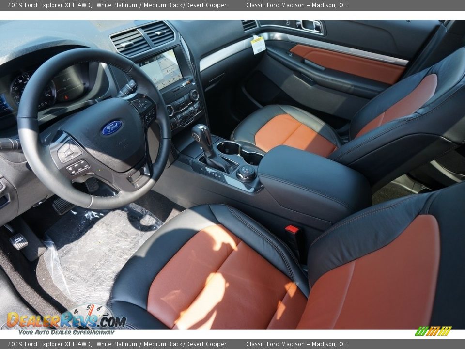 Medium Black/Desert Copper Interior - 2019 Ford Explorer XLT 4WD Photo #4