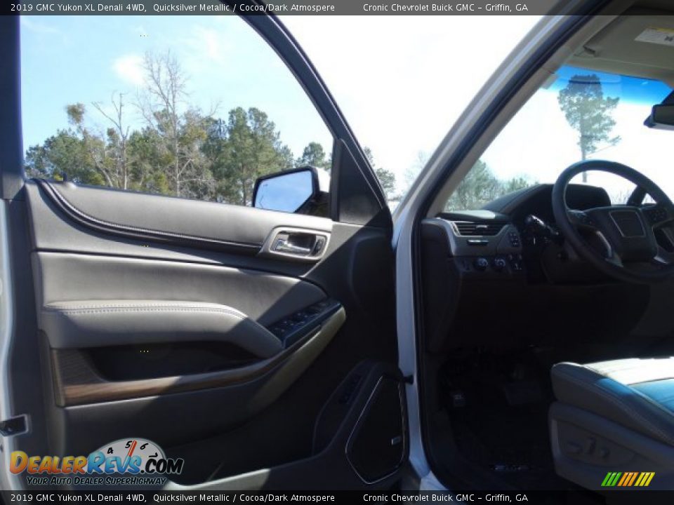 2019 GMC Yukon XL Denali 4WD Quicksilver Metallic / Cocoa/Dark Atmospere Photo #10