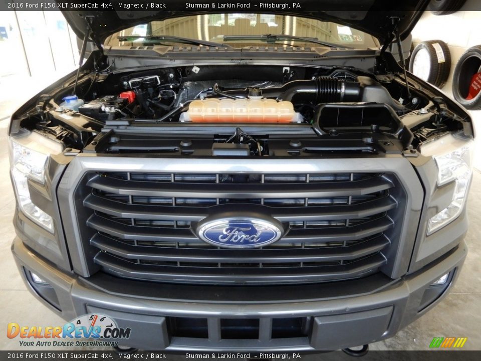 2016 Ford F150 XLT SuperCab 4x4 Magnetic / Black Photo #14