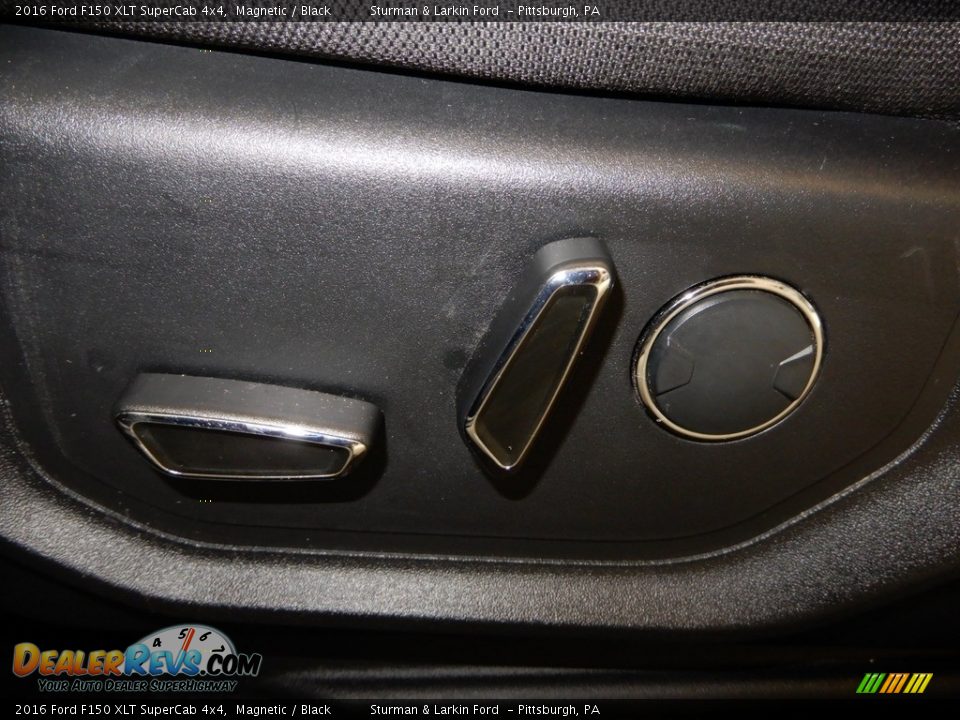 2016 Ford F150 XLT SuperCab 4x4 Magnetic / Black Photo #20