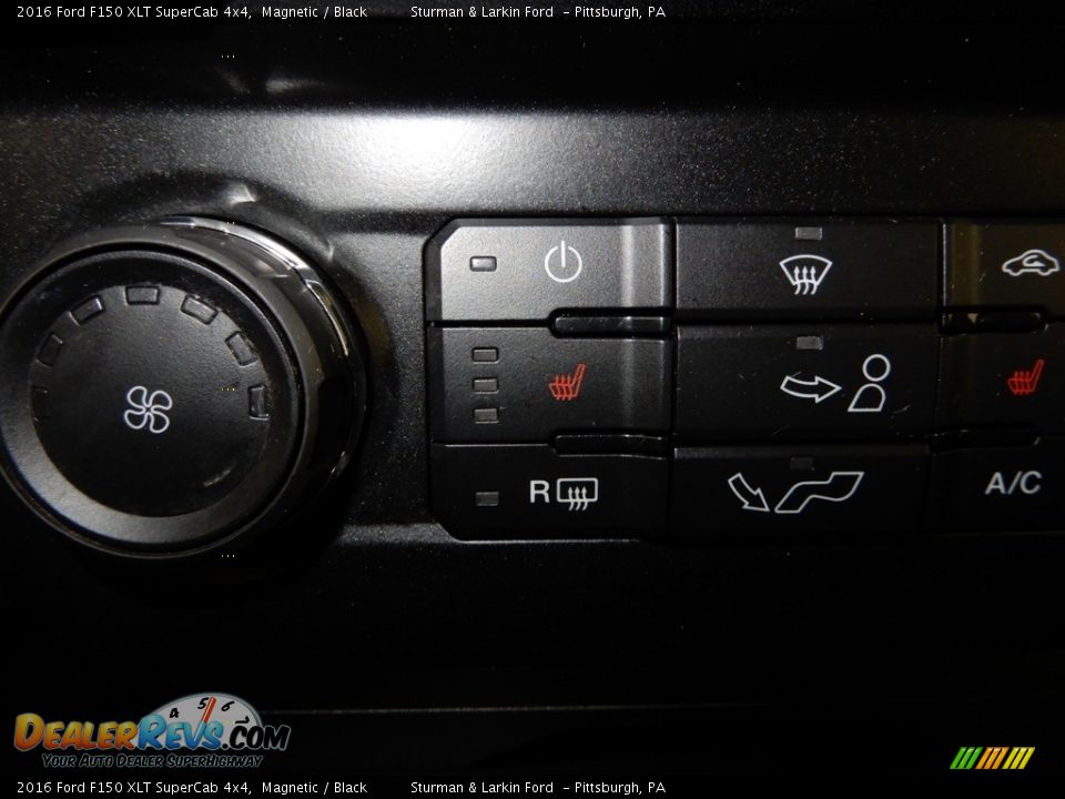 2016 Ford F150 XLT SuperCab 4x4 Magnetic / Black Photo #22
