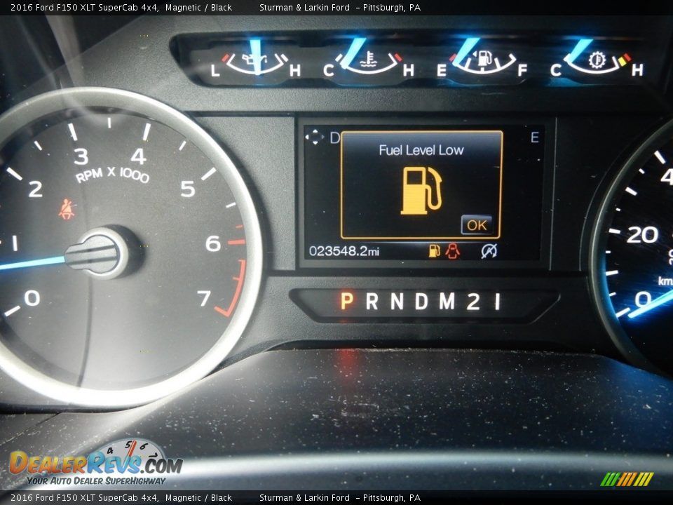 2016 Ford F150 XLT SuperCab 4x4 Magnetic / Black Photo #25