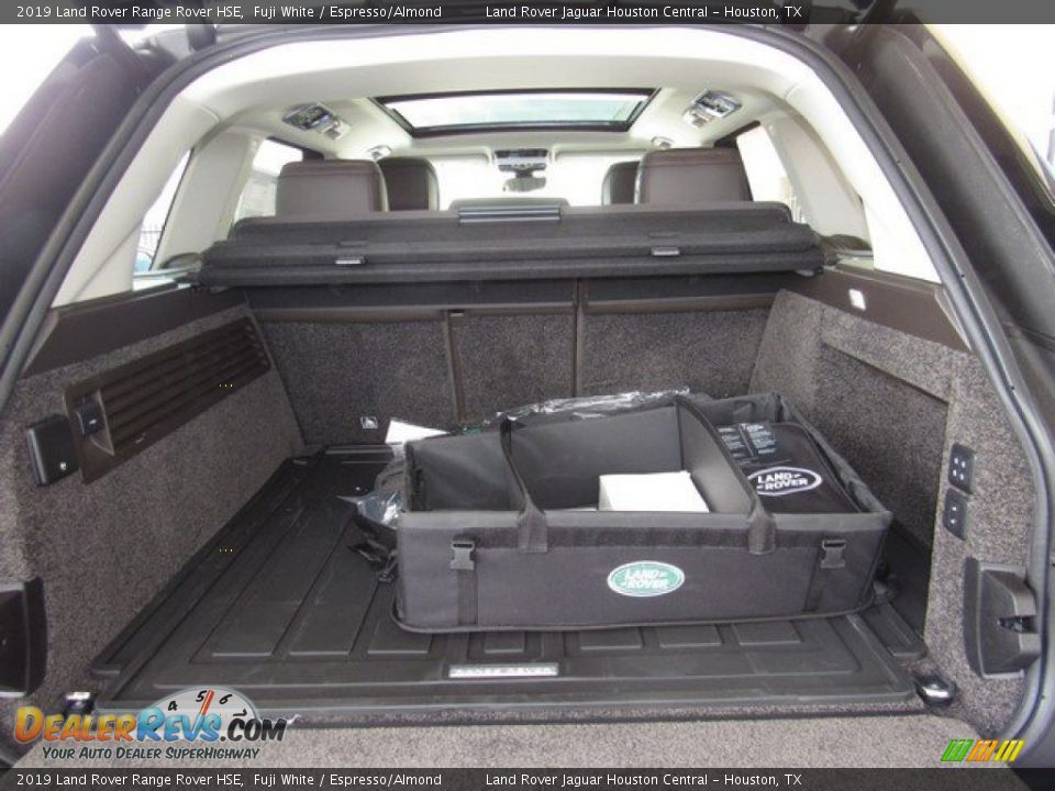 2019 Land Rover Range Rover HSE Fuji White / Espresso/Almond Photo #17
