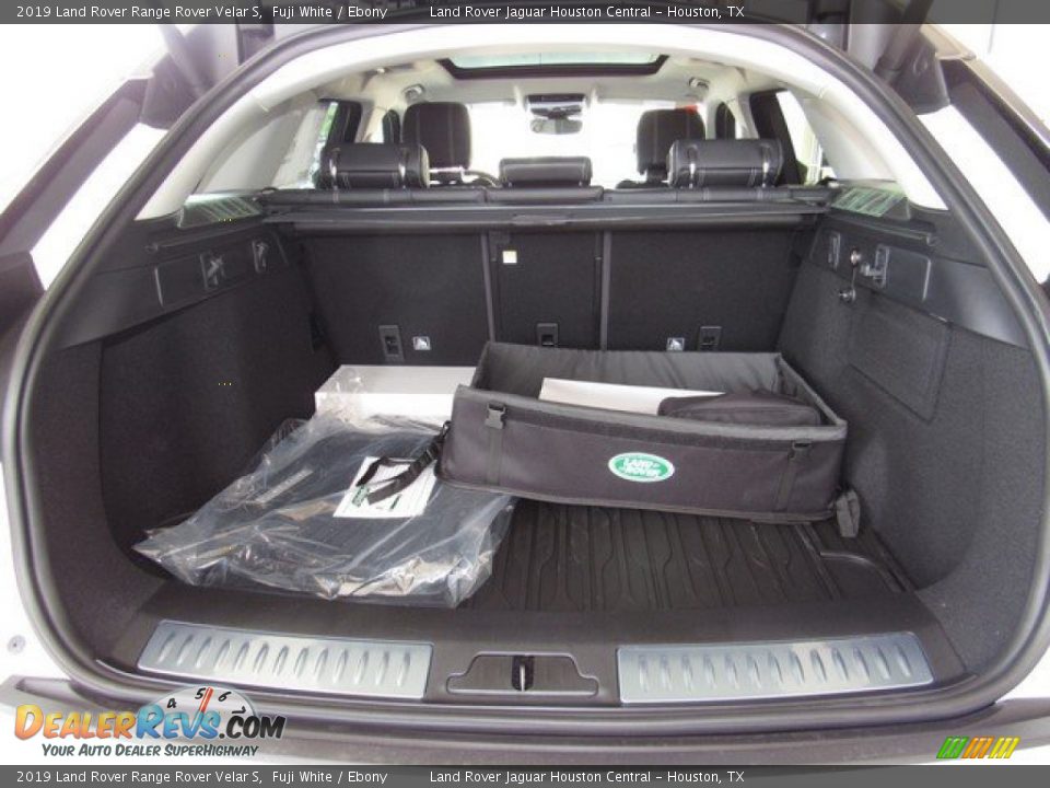 2019 Land Rover Range Rover Velar S Fuji White / Ebony Photo #17
