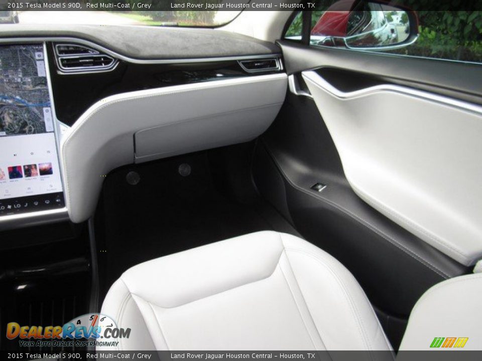 Dashboard of 2015 Tesla Model S 90D Photo #16