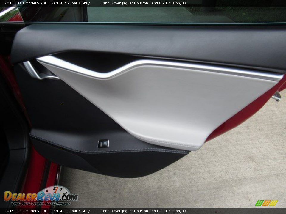 Door Panel of 2015 Tesla Model S 90D Photo #22