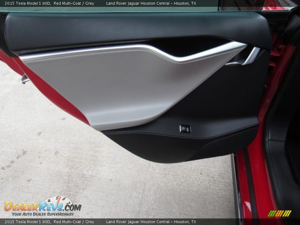 Door Panel of 2015 Tesla Model S 90D Photo #23