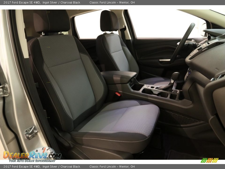 2017 Ford Escape SE 4WD Ingot Silver / Charcoal Black Photo #13