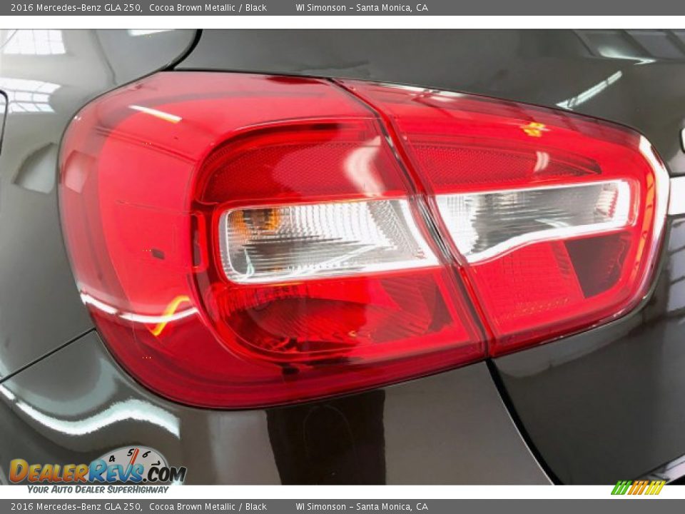 2016 Mercedes-Benz GLA 250 Cocoa Brown Metallic / Black Photo #26