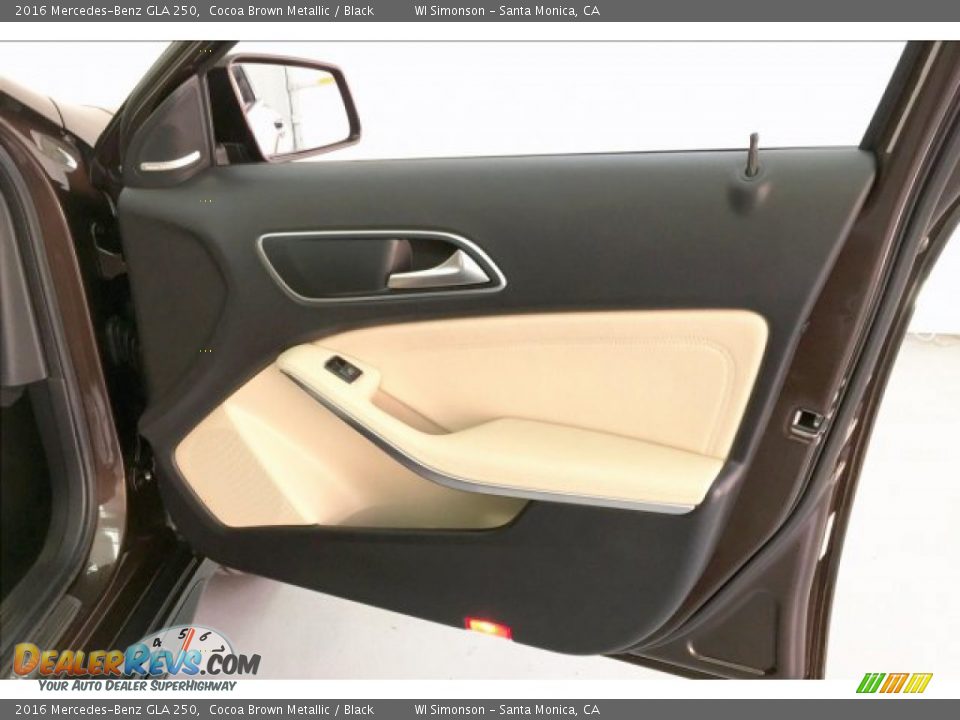 2016 Mercedes-Benz GLA 250 Cocoa Brown Metallic / Black Photo #30
