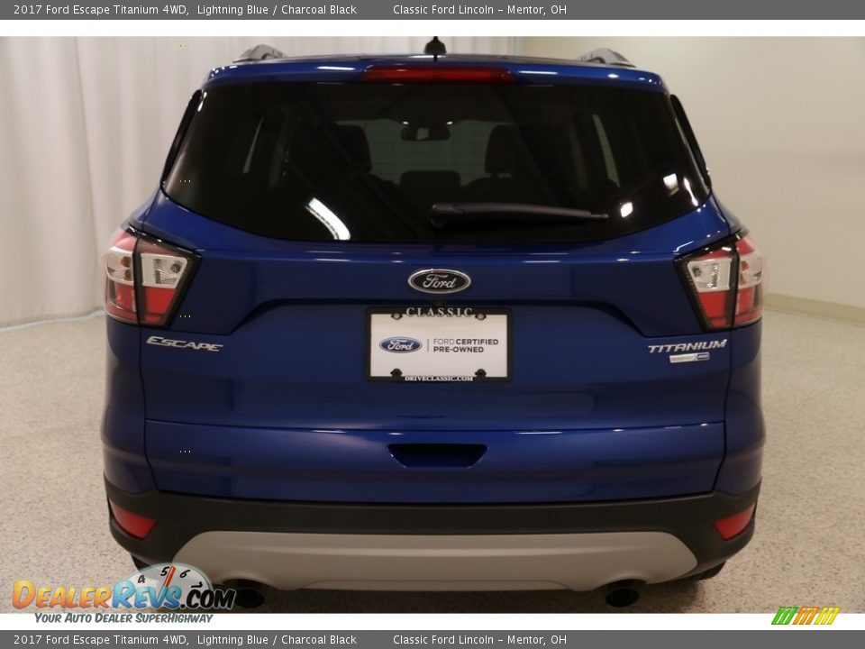 2017 Ford Escape Titanium 4WD Lightning Blue / Charcoal Black Photo #18