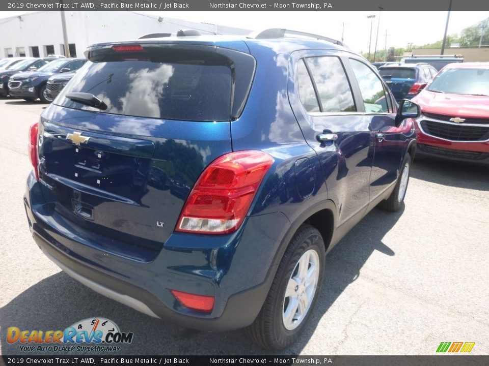 2019 Chevrolet Trax LT AWD Pacific Blue Metallic / Jet Black Photo #5