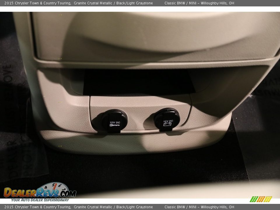 2015 Chrysler Town & Country Touring Granite Crystal Metallic / Black/Light Graystone Photo #16