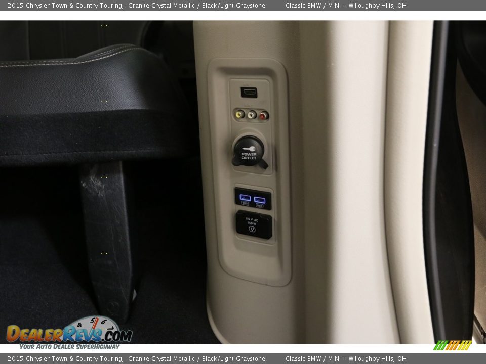 2015 Chrysler Town & Country Touring Granite Crystal Metallic / Black/Light Graystone Photo #22