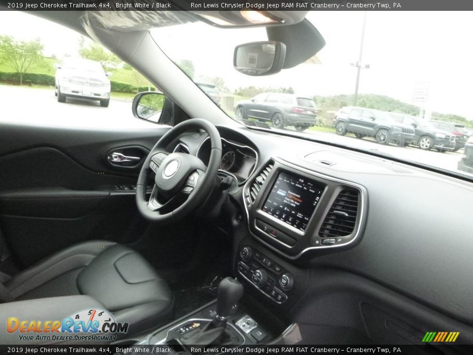 2019 Jeep Cherokee Trailhawk 4x4 Bright White / Black Photo #11