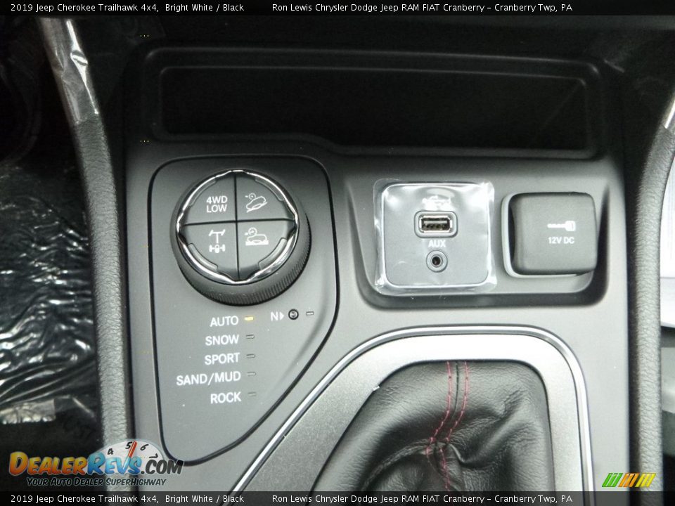 2019 Jeep Cherokee Trailhawk 4x4 Bright White / Black Photo #20