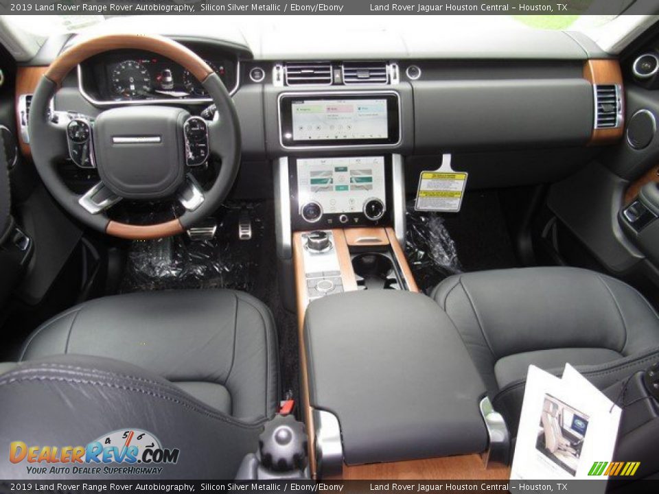 Dashboard of 2019 Land Rover Range Rover Autobiography Photo #4
