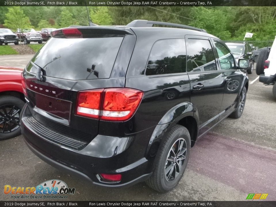 2019 Dodge Journey SE Pitch Black / Black Photo #5