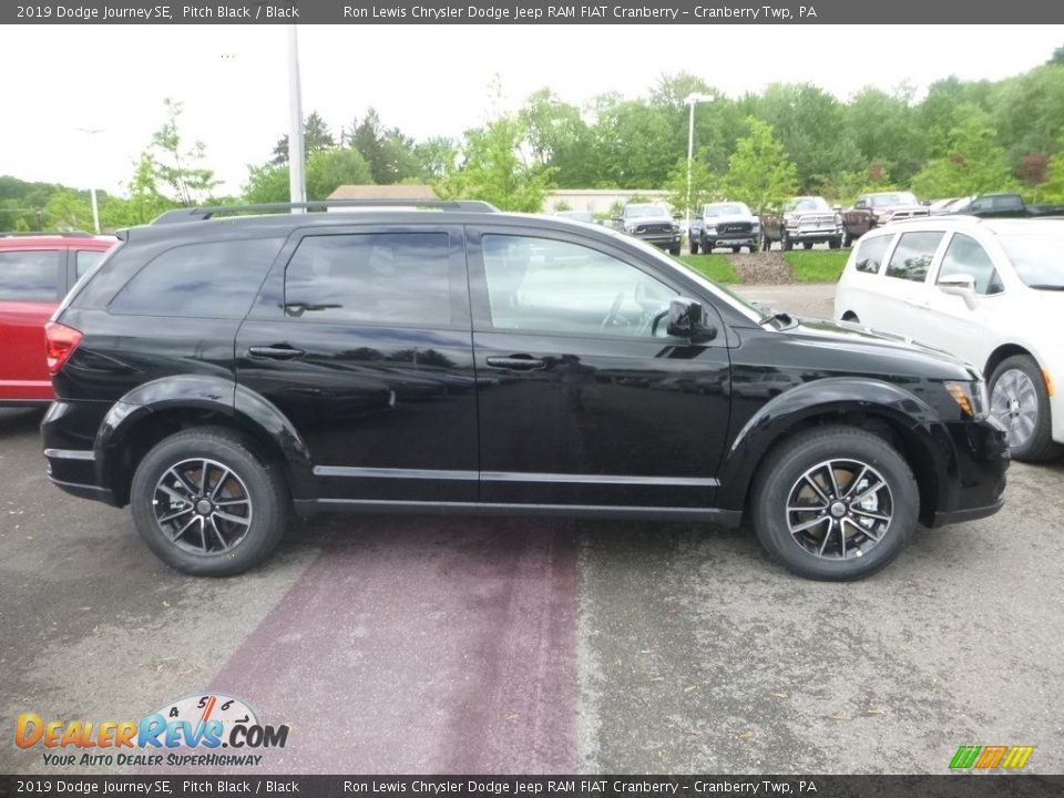 2019 Dodge Journey SE Pitch Black / Black Photo #6