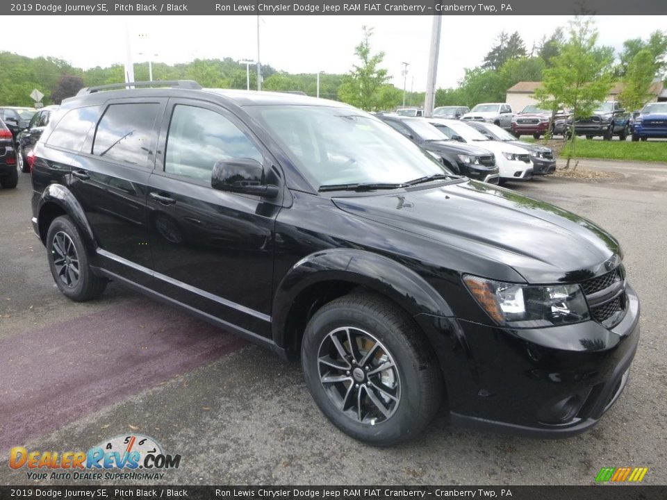 2019 Dodge Journey SE Pitch Black / Black Photo #7