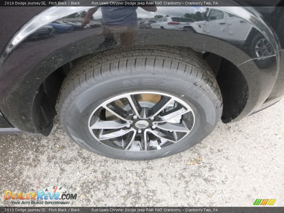 2019 Dodge Journey SE Pitch Black / Black Photo #9