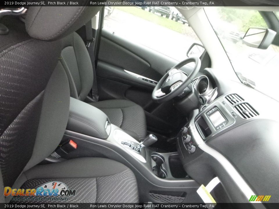 2019 Dodge Journey SE Pitch Black / Black Photo #10