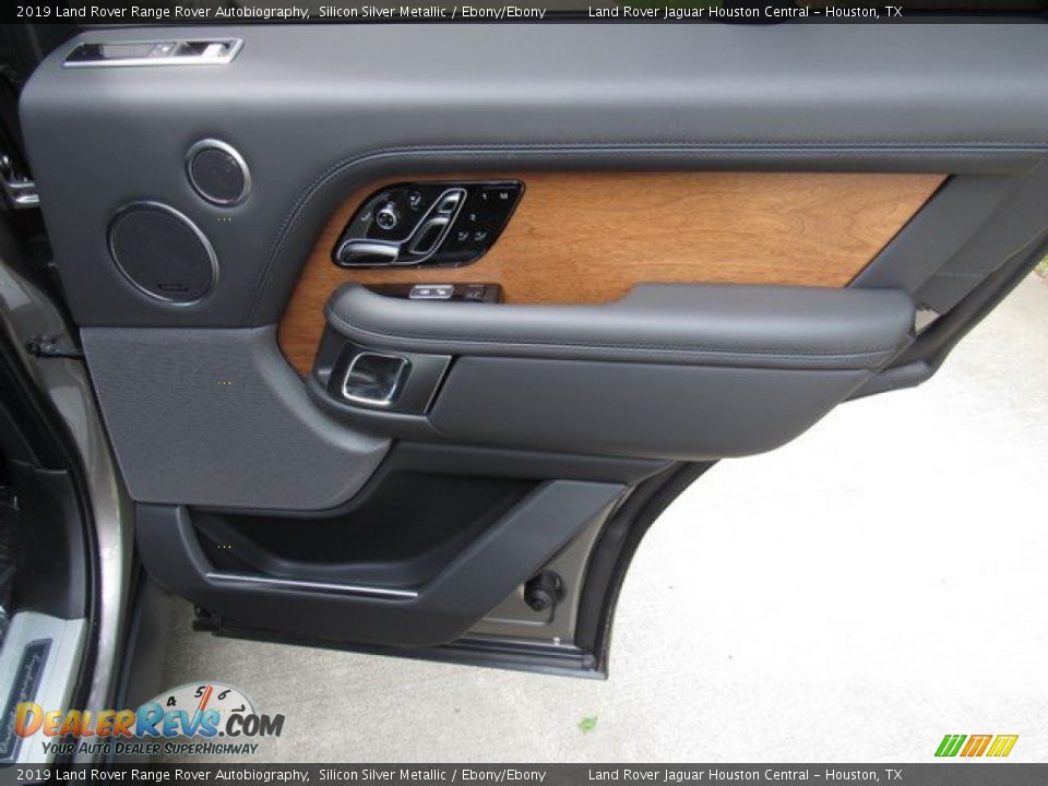 Door Panel of 2019 Land Rover Range Rover Autobiography Photo #22