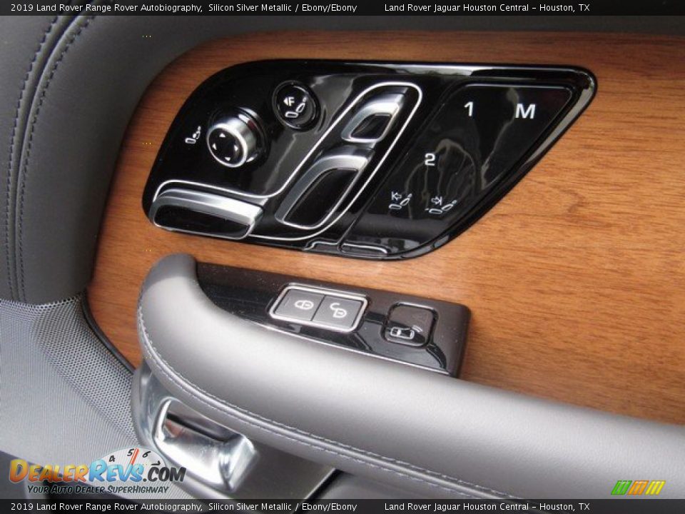 Controls of 2019 Land Rover Range Rover Autobiography Photo #23