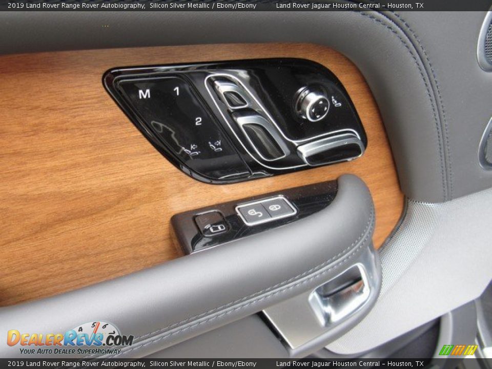 Controls of 2019 Land Rover Range Rover Autobiography Photo #26