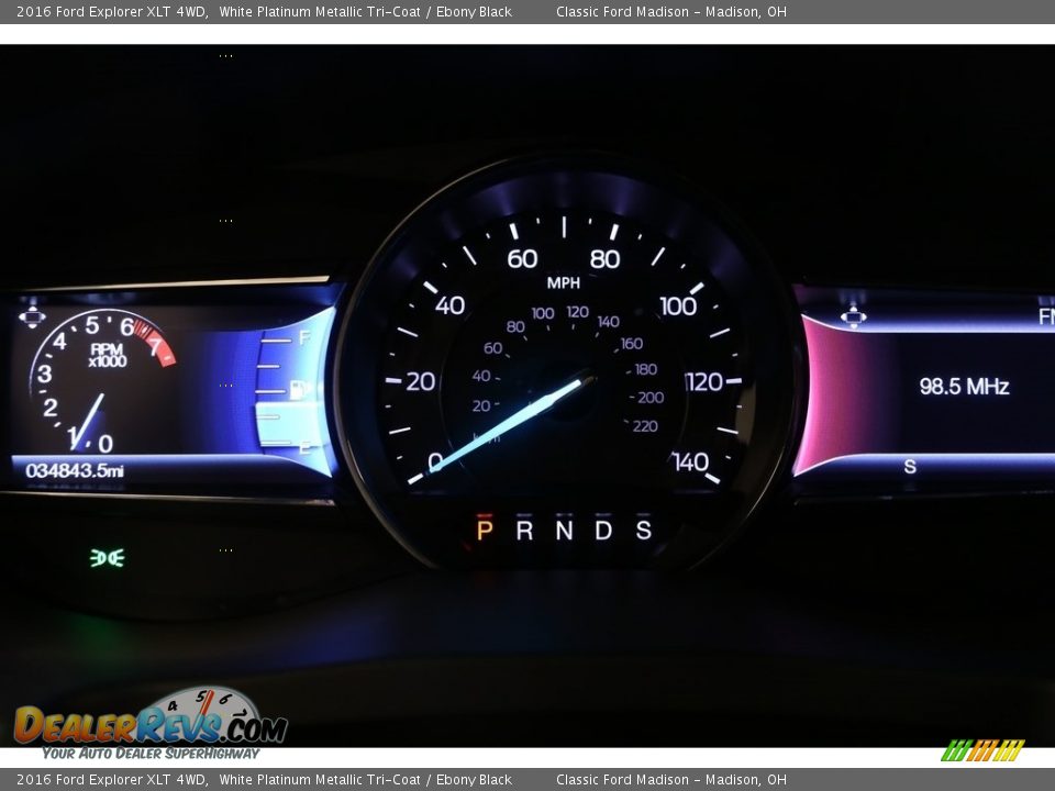 2016 Ford Explorer XLT 4WD White Platinum Metallic Tri-Coat / Ebony Black Photo #8